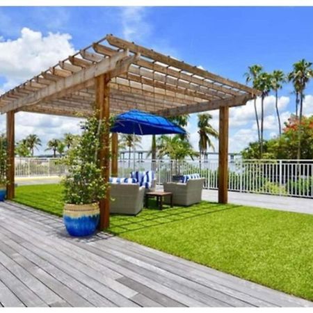 Luxe Penthouse Waterfront Loft Apartment Fort Myers Exterior photo